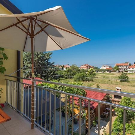 פורץ Apartment Nensi מראה חיצוני תמונה