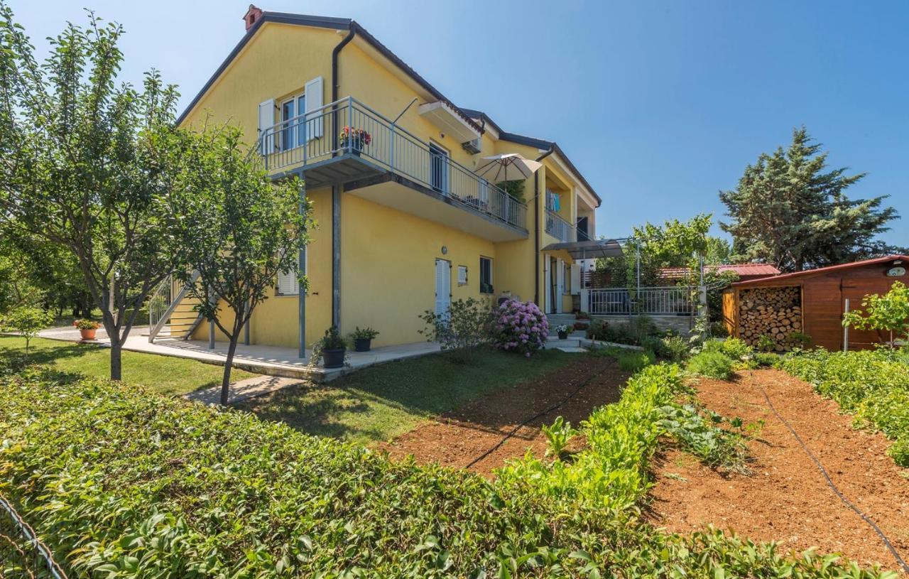 פורץ Apartment Nensi מראה חיצוני תמונה
