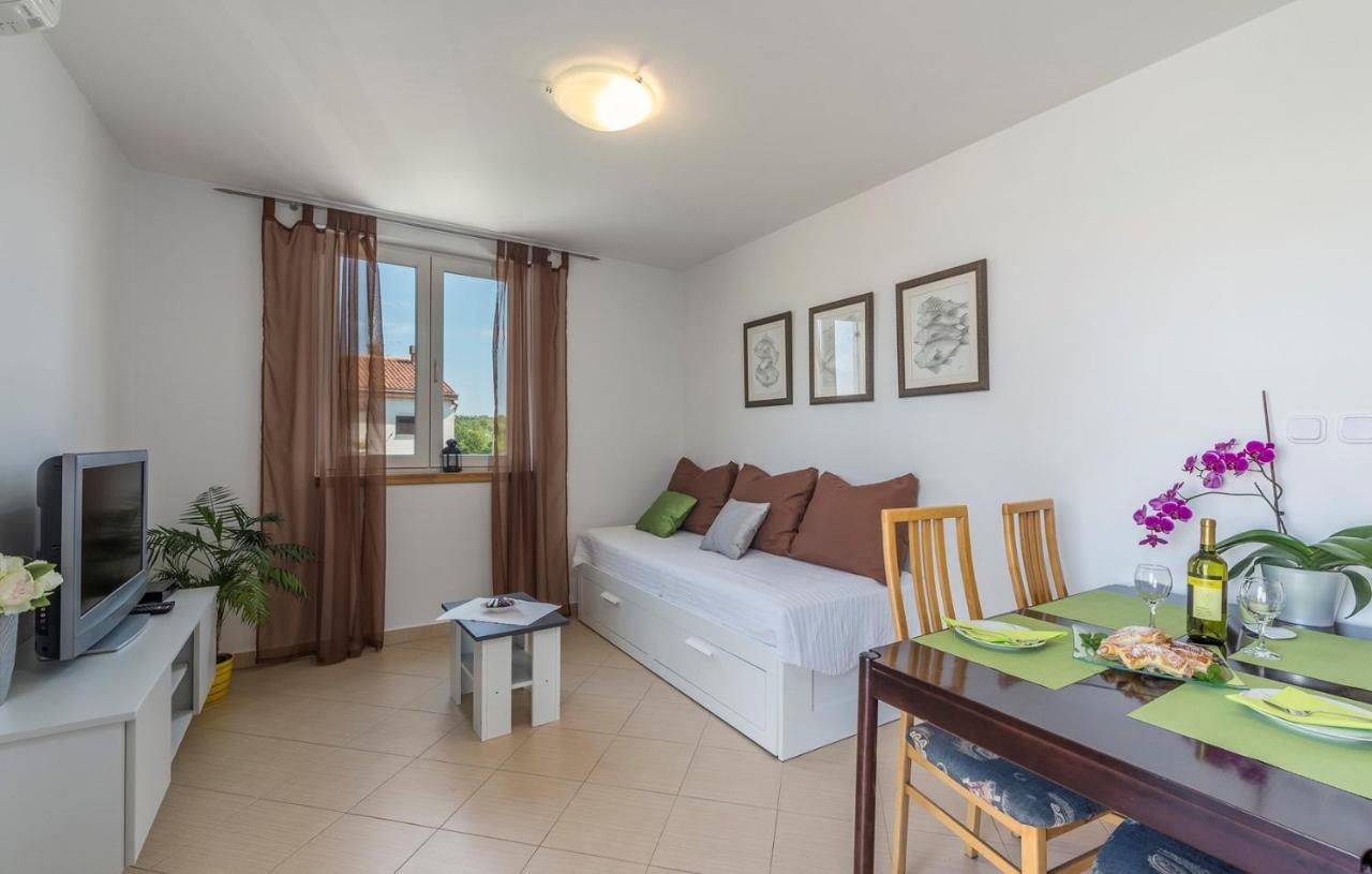 פורץ Apartment Nensi מראה חיצוני תמונה